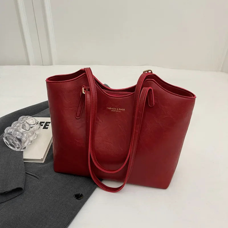 Nomade Luxe Tote – Tijdloze Stijl & Praktische Ruimte