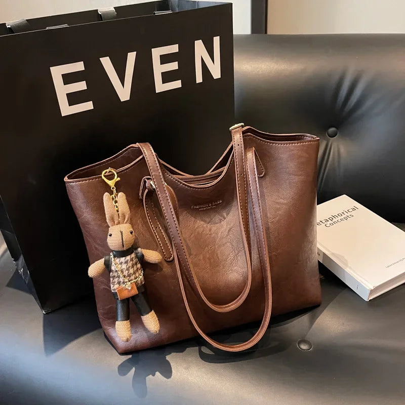 Nomade Luxe Tote – Tijdloze Stijl & Praktische Ruimte