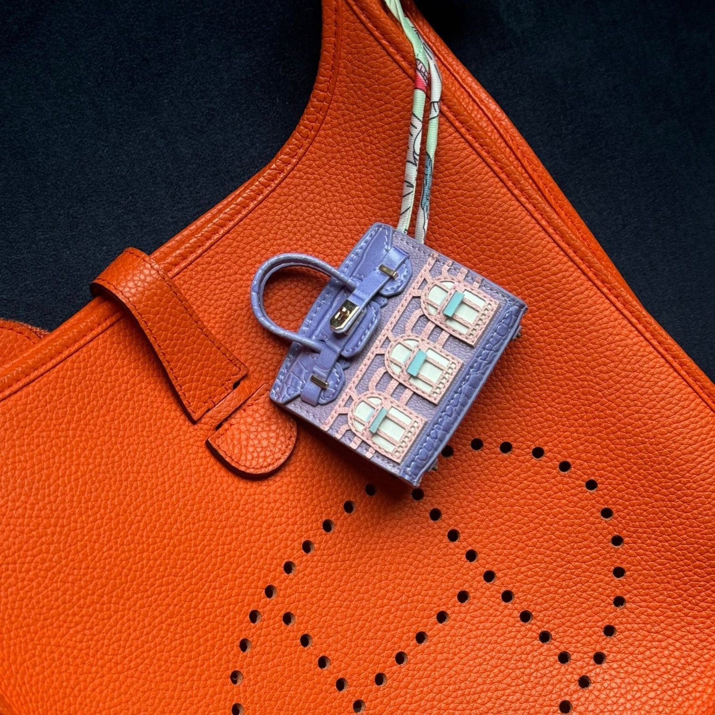 LuxeClip™ – Stijlvol, Compact & Luxueus