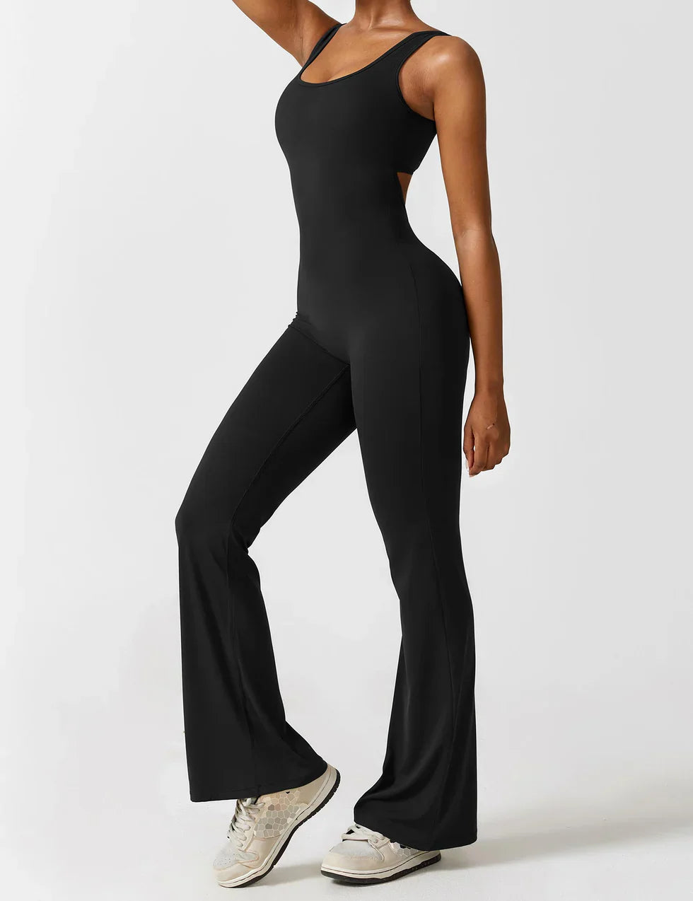 VedaFit™ – Jumpsuit met Flared Fit & Sculpting Effect!