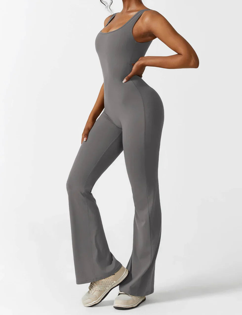 VedaFit™ – Jumpsuit met Flared Fit & Sculpting Effect!