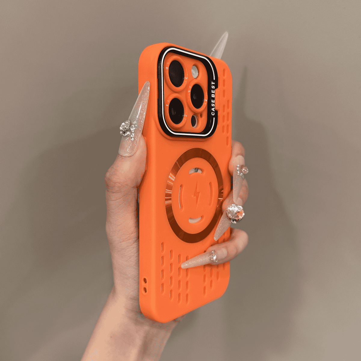 MagSil™ – Slimme Bescherming, Magnetische Oplading