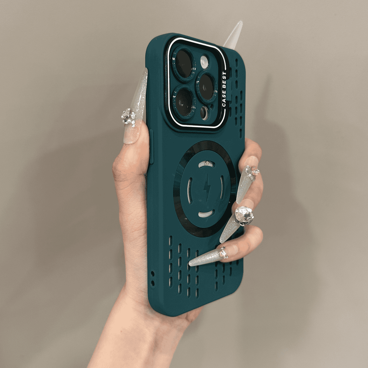 MagSil™ – Slimme Bescherming, Magnetische Oplading