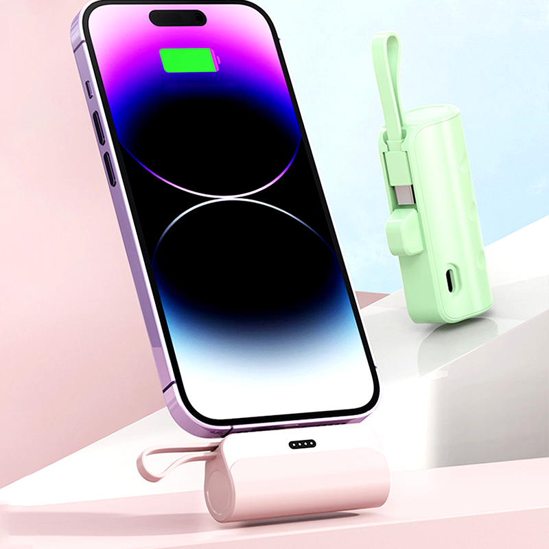 SnapCharge™ | Draagbare Powerbank met Ingebouwde Kabels