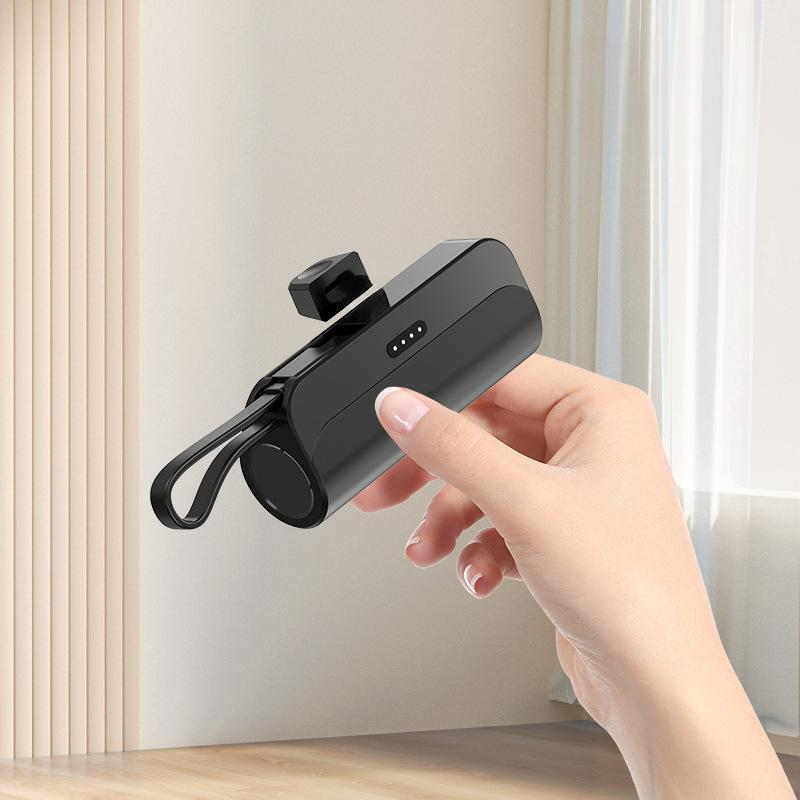 SnapCharge™ | Draagbare Powerbank met Ingebouwde Kabels