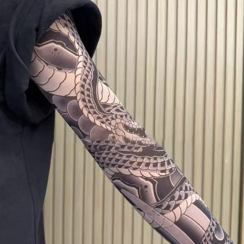 INKSLEEVE™ – De Ultieme Tattoo Arm Sleeve met Stijl én Bescherming | 1+2 GRATIS