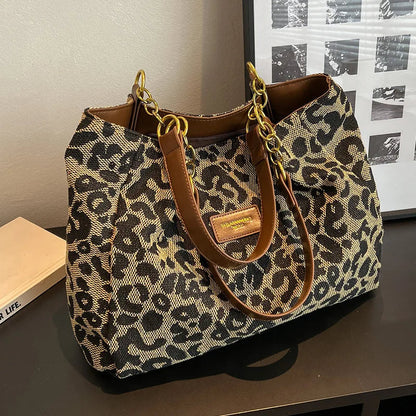 Lunera™ Canvas Tote – Tijdloze Stijl & Praktisch Design