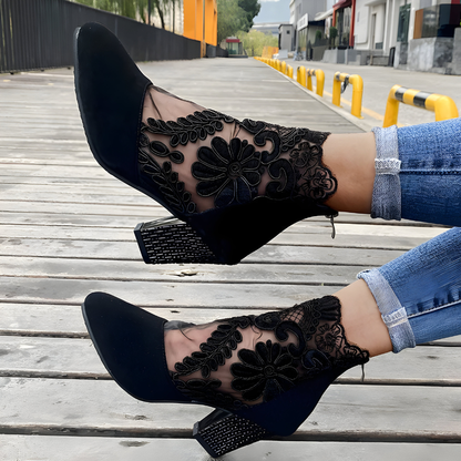 VeloriaStep™ | Elegante hakken met comfortgerichte ondersteuning