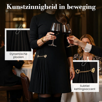 Élanique™ – Elegante Damesjurk met Lange Mouwen & Plissé Details