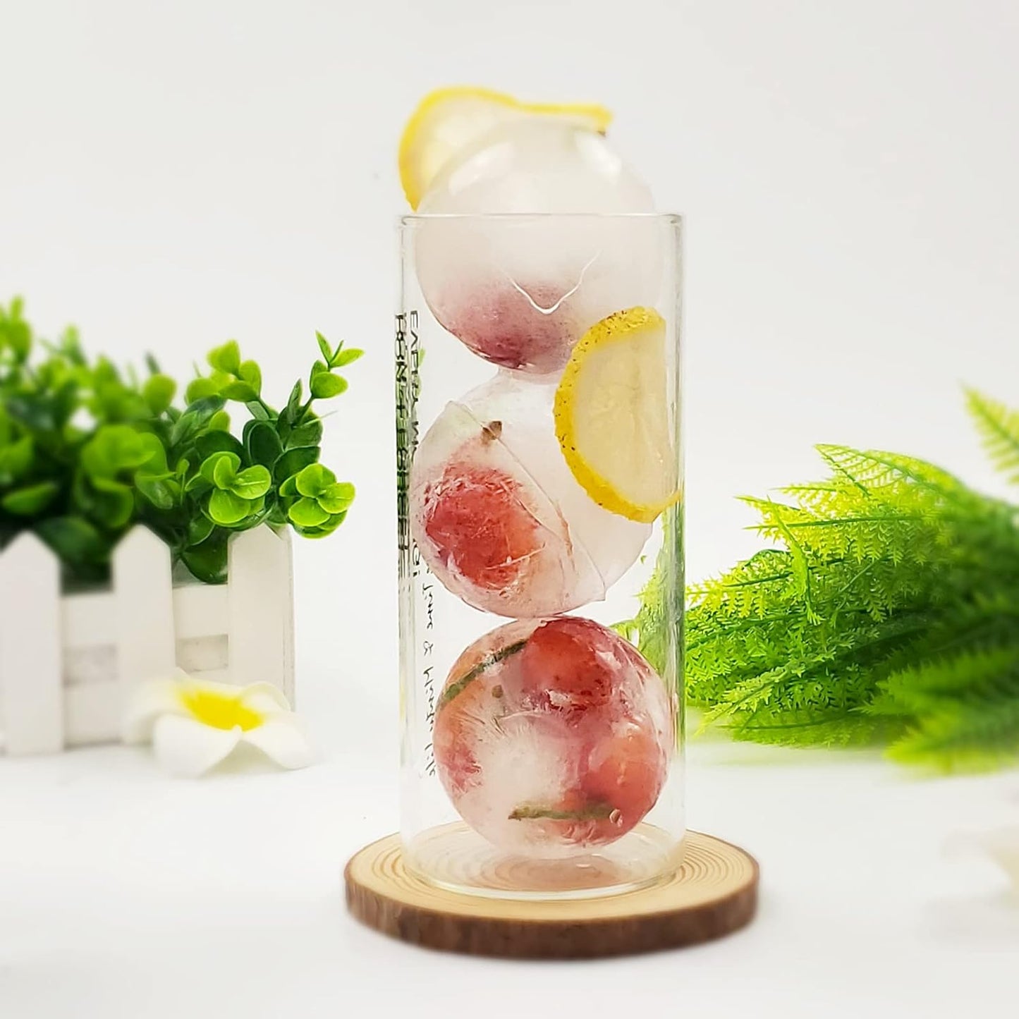 CoolSphere™ – Siliconen IJsbollenmaker voor Drankjes met Stijl