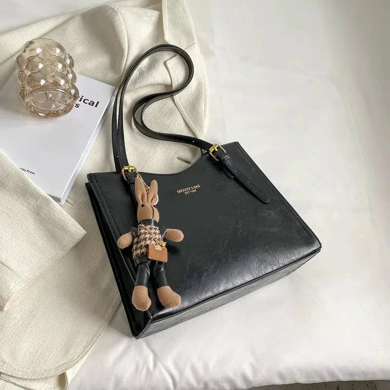 BelleVe™ – Tijdloze Elegantie in Vegan Leer
