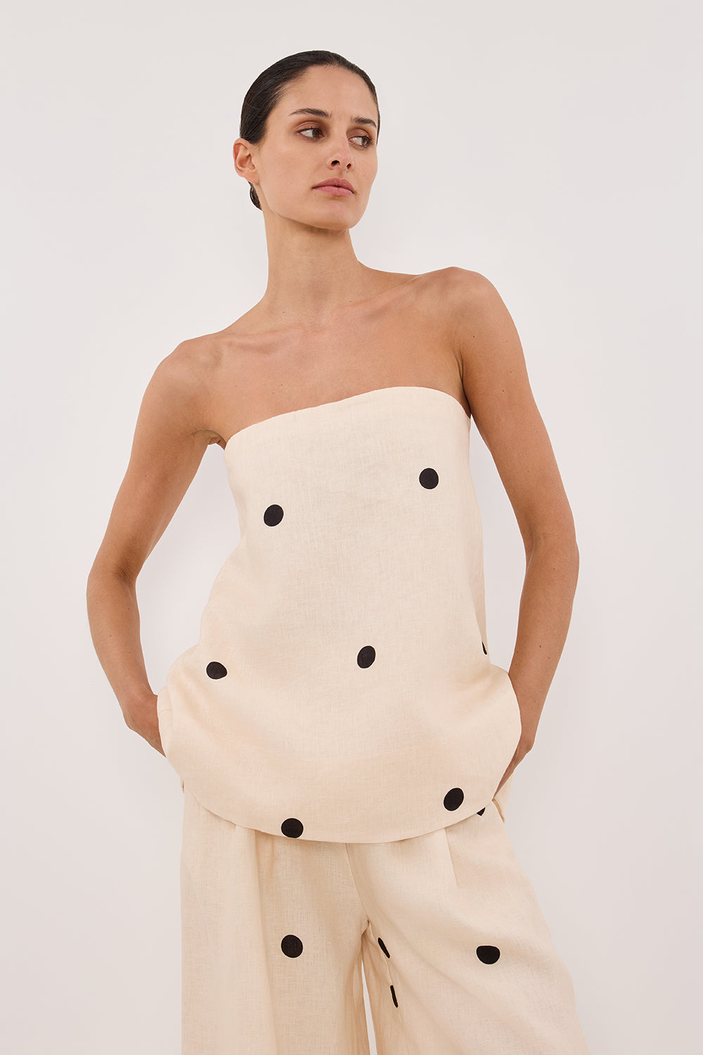Noire Ensemble™ – Waar Stijl en Comfort Samenkomen