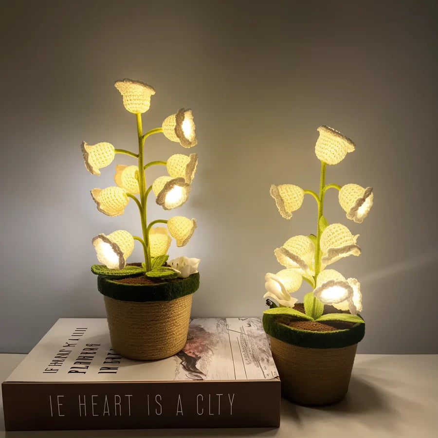BlossoLite™ – Handgehaakte Bloemlamp vol Warmte en Charme
