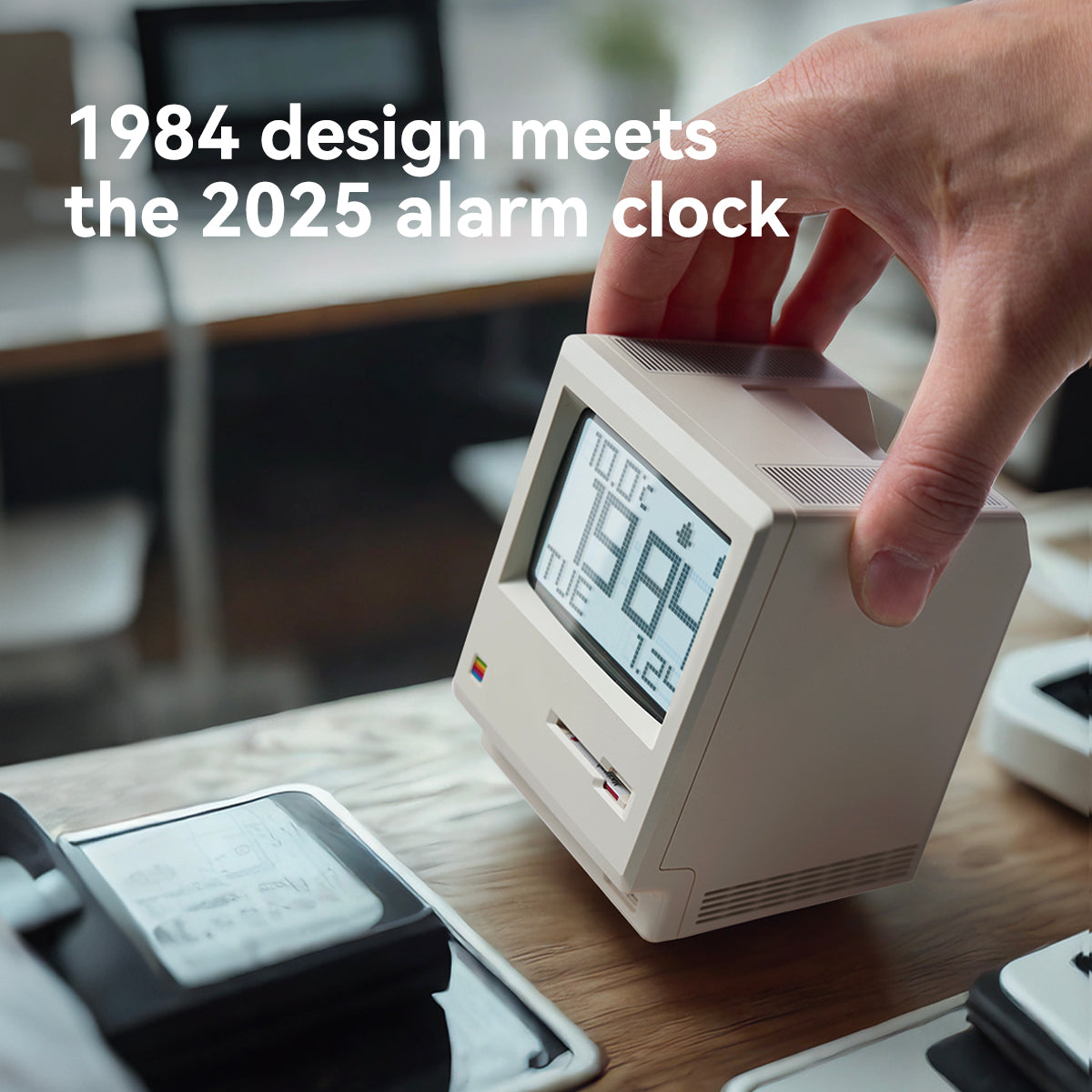 Keyloft™ | Retro Toetsenbord Wekker – Creatieve Digitale Bureauklok