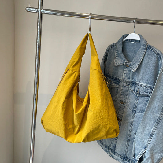 AERIVA™ Lounge Bag