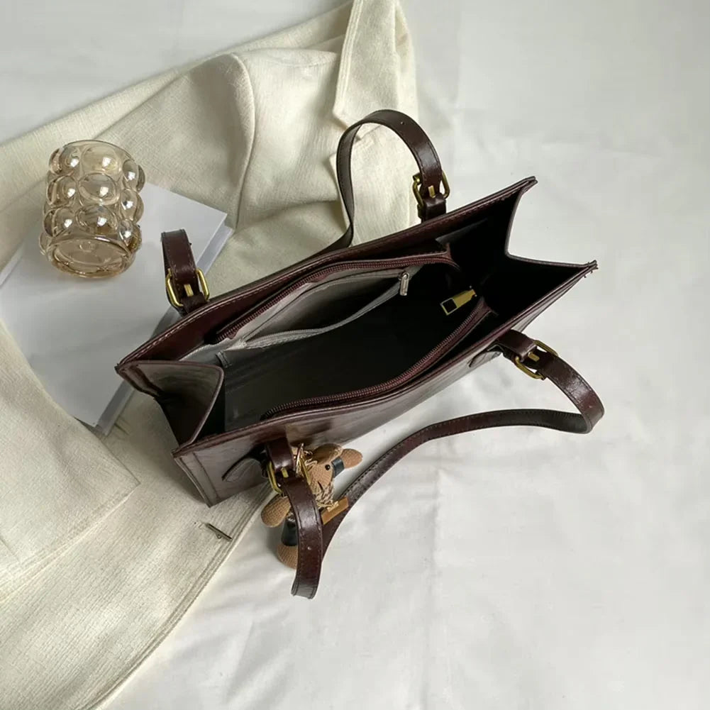 BelleVe™ – Tijdloze Elegantie in Vegan Leer