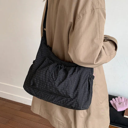 Nuvéra™ MoveLite Nylon Crossbodytas
