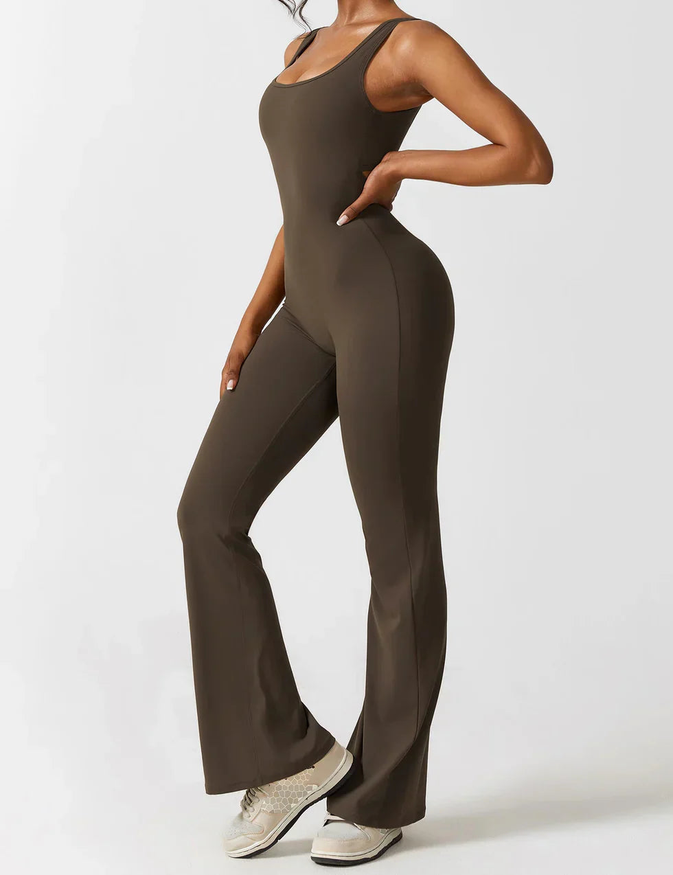 VedaFit™ – Jumpsuit met Flared Fit & Sculpting Effect!