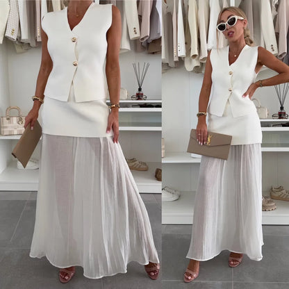VogueVista - V-hals Vest & Plooirok Set