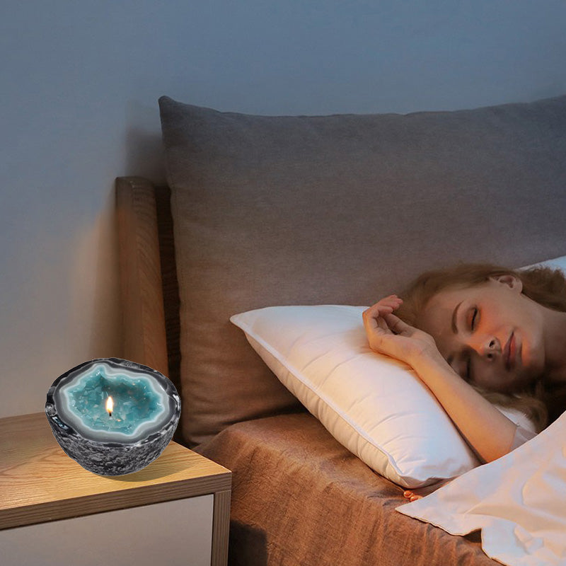 Lumyra™ Geode Kristalkaars – Natuurlijke Rust & Sfeervolle Elegantie