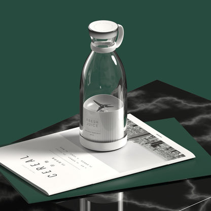 Blendora™ – De Draagbare Blender voor Verse Dranken, Waar je ook Bent