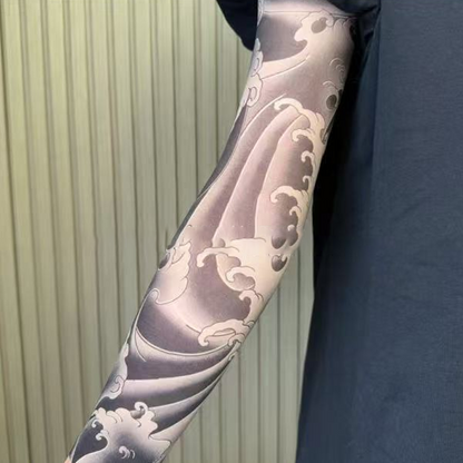 INKSLEEVE™ – De Ultieme Tattoo Arm Sleeve met Stijl én Bescherming | 1+2 GRATIS