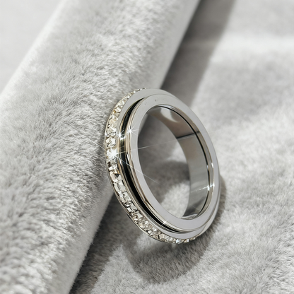 AureliaTurn™ – Luxe Draaiende Zirkonia Ring
