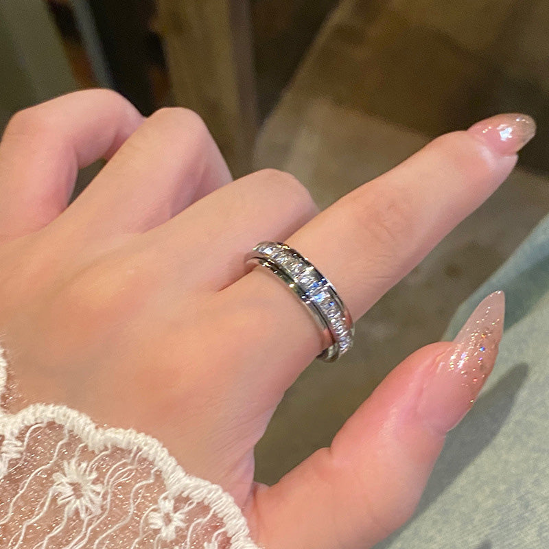 AureliaTurn™ – Luxe Draaiende Zirkonia Ring
