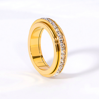 AureliaTurn™ – Luxe Draaiende Zirkonia Ring